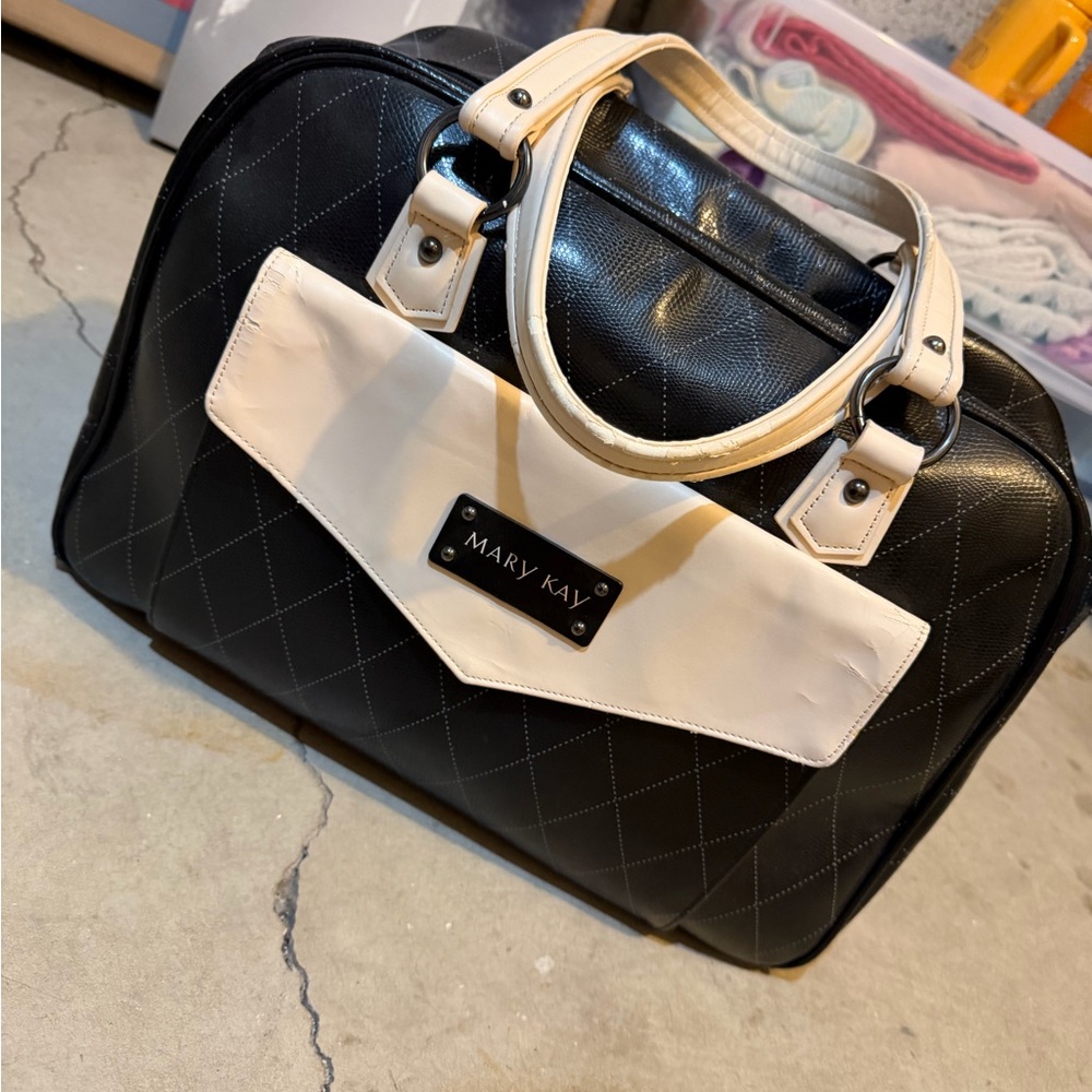 Mary Kay Black and Cream Quilted Travel Bag